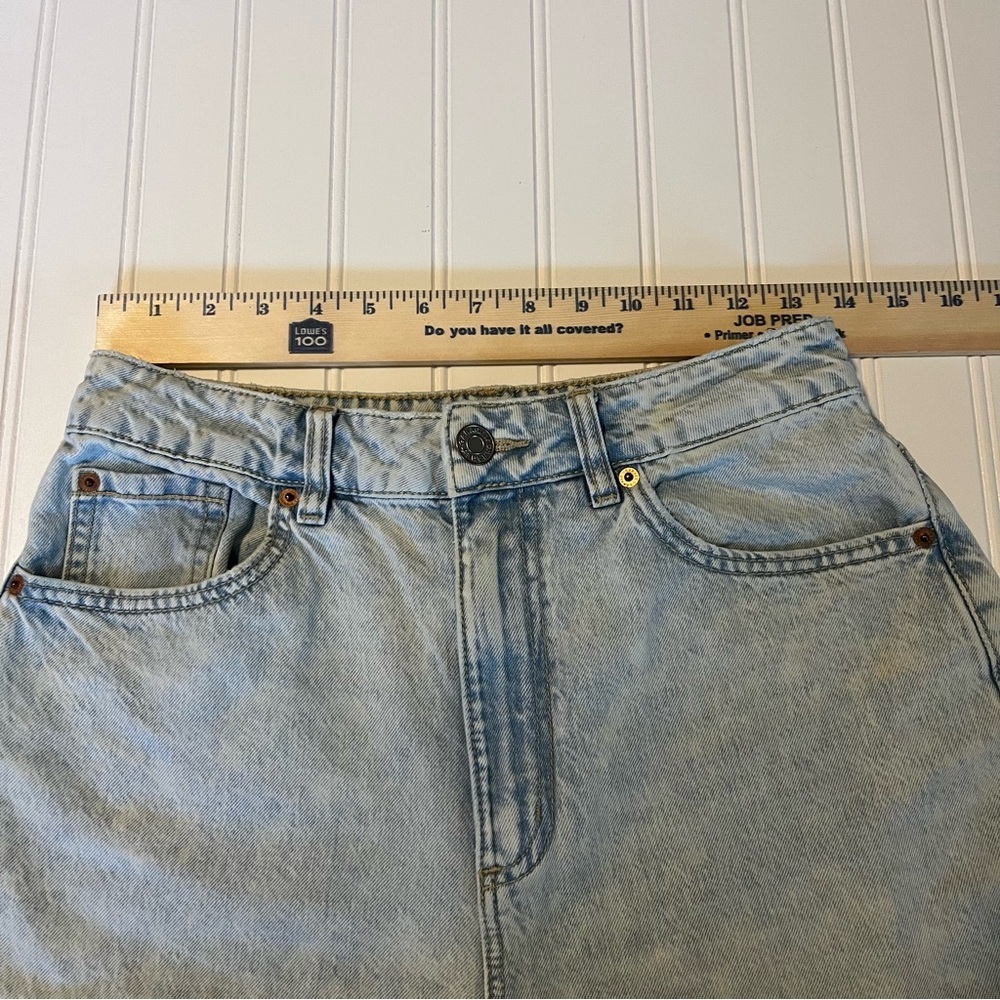 Garage Denim Cutoff Shorts Size 5 Light Wash High Rise Raw Hem 100% Cotton - Picture 2 of 7